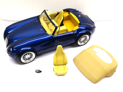 Revell 2005 wiesmann roadster - revell,